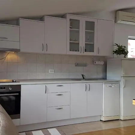 Bernard Apartment
